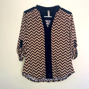 Blue & tan chevron 3/4 blouse
